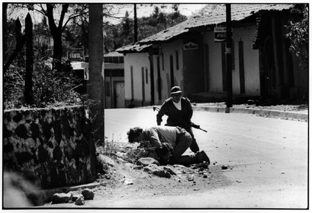 Olivier Rebbot, shot in El Salvador