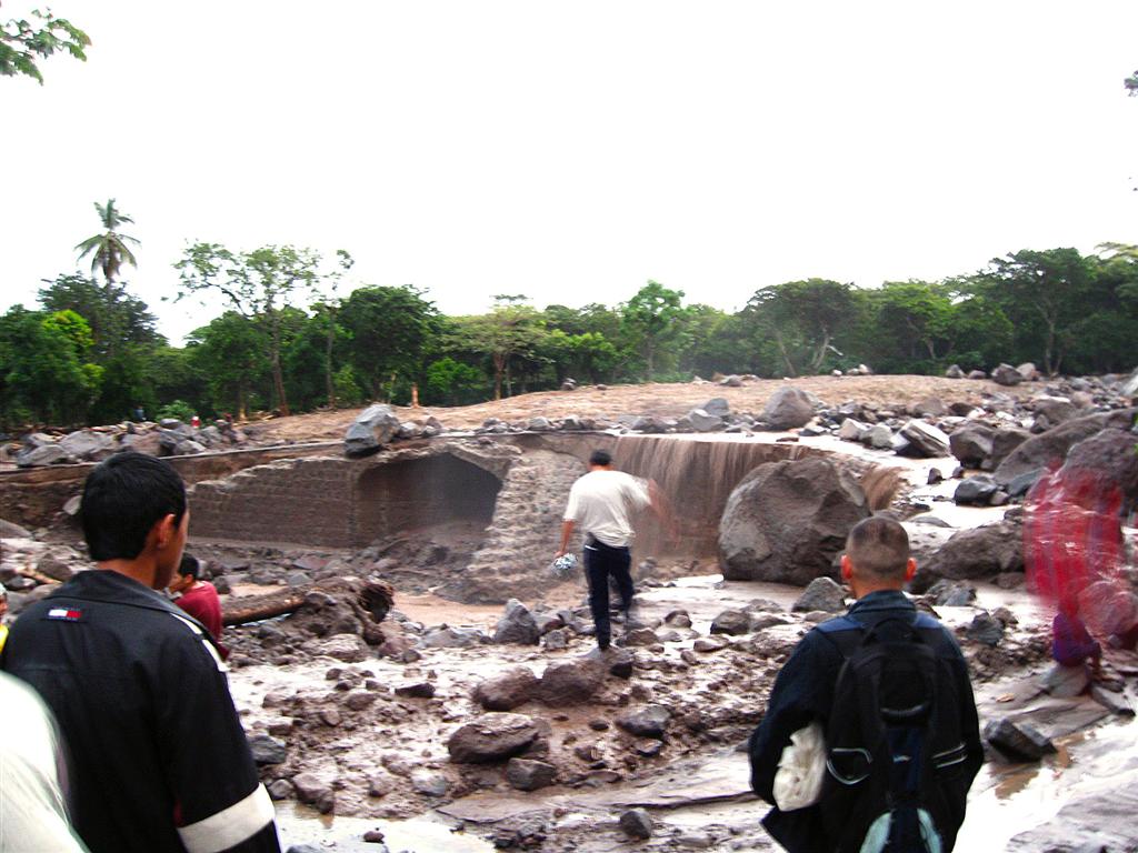 Ida-Guadalupe-Verapaz-El-Salvador