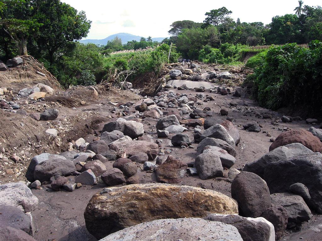 Ida-Guadalupe-Verapaz-El-Salvador