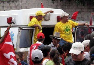 CDSはエルサルバドルの地域社会を支援する。