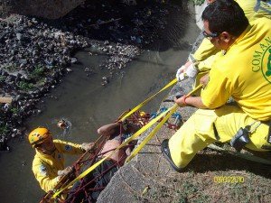 Comandos UDRによる遺体救出