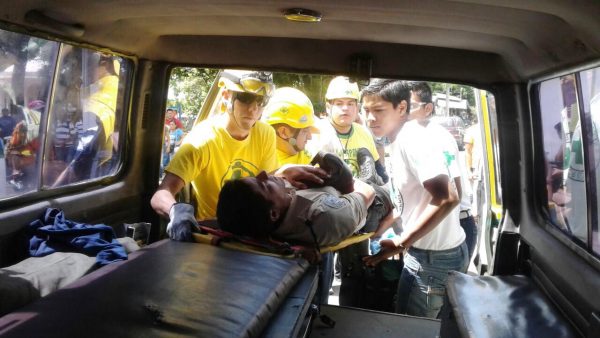 Comandos de Salvamento Auxilia Agentes del CAM Lesionados en Santa Tecla