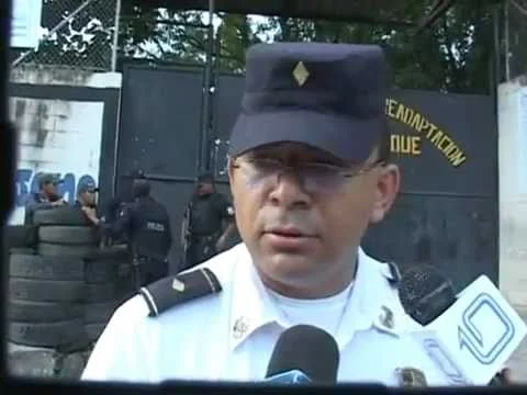 Comandos présents lors d’une tentative d’émeute à la prison de Quezaltepeque