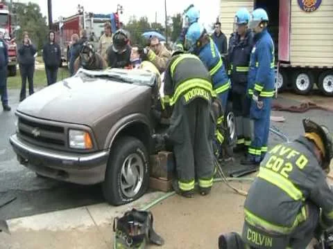 Simulacro en Virginia: Rescate con el Atrapamiento
